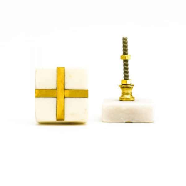 DSC 3295 White marble square with brass cross knob