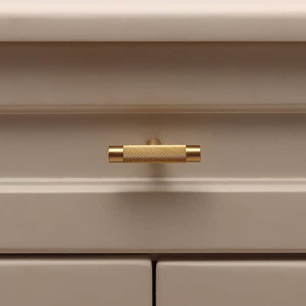 Brushed Brass Pull insitu 1